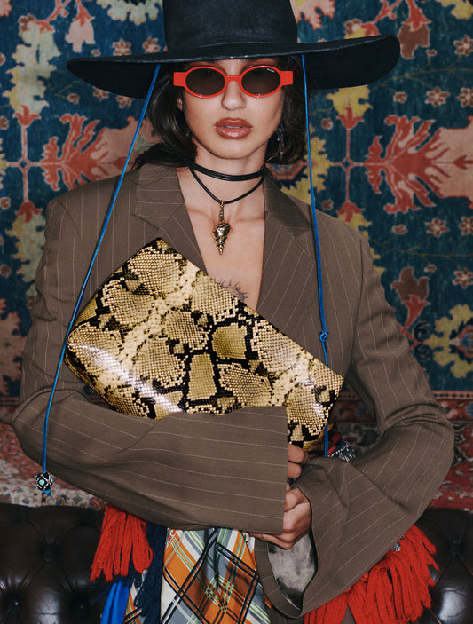 Pammy Clutch - Taupe